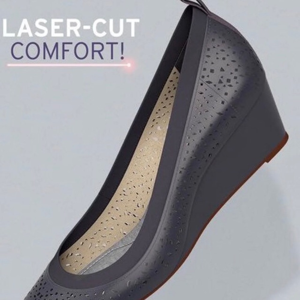 Betabrand Size 7.5 Womens All Week Wedge Graphite